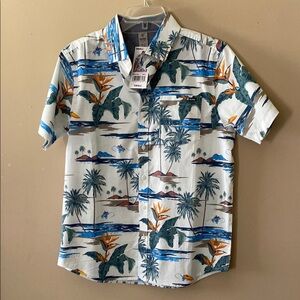 Hurley Blue and White Hawaiian Button Down Shirt with Beachy Print NWT